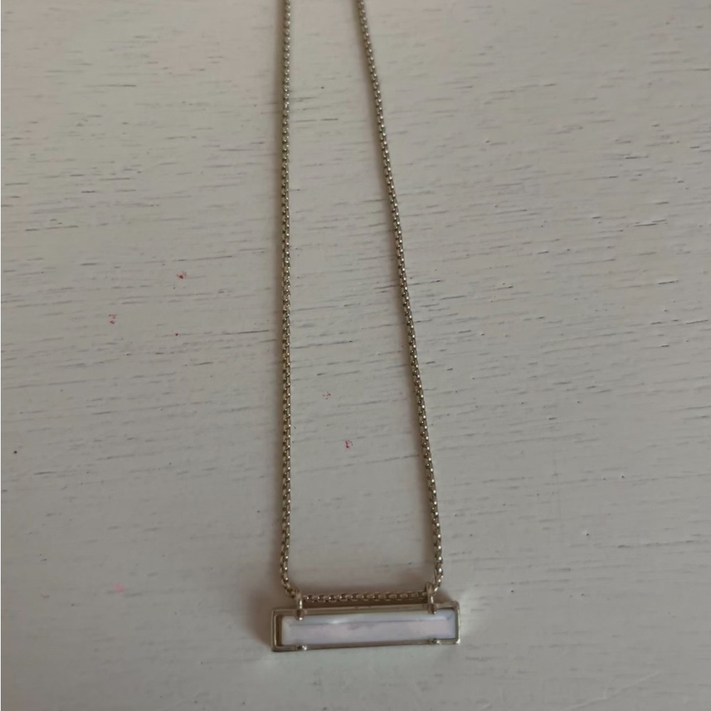Kendra Scott leanor gold mother of pearl bar necklace